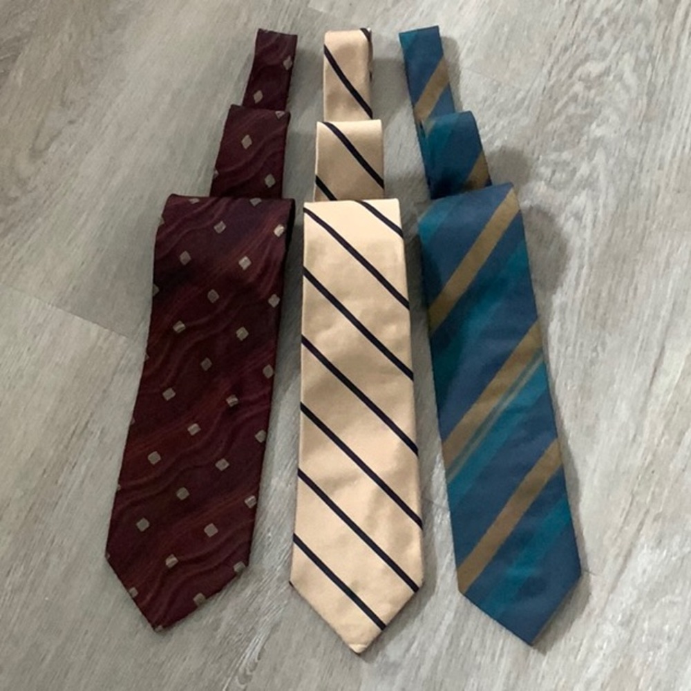 THREE Italian Designer Vintage Ties - 100% silk. (Pavone, Jacobson and Zegna) - Picture 1 of 6